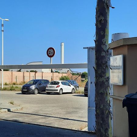 Chambre Solo Toulon Ouest Bagian luar foto